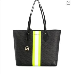 MKors Large Tote Eva bag in black/Neon Yellow